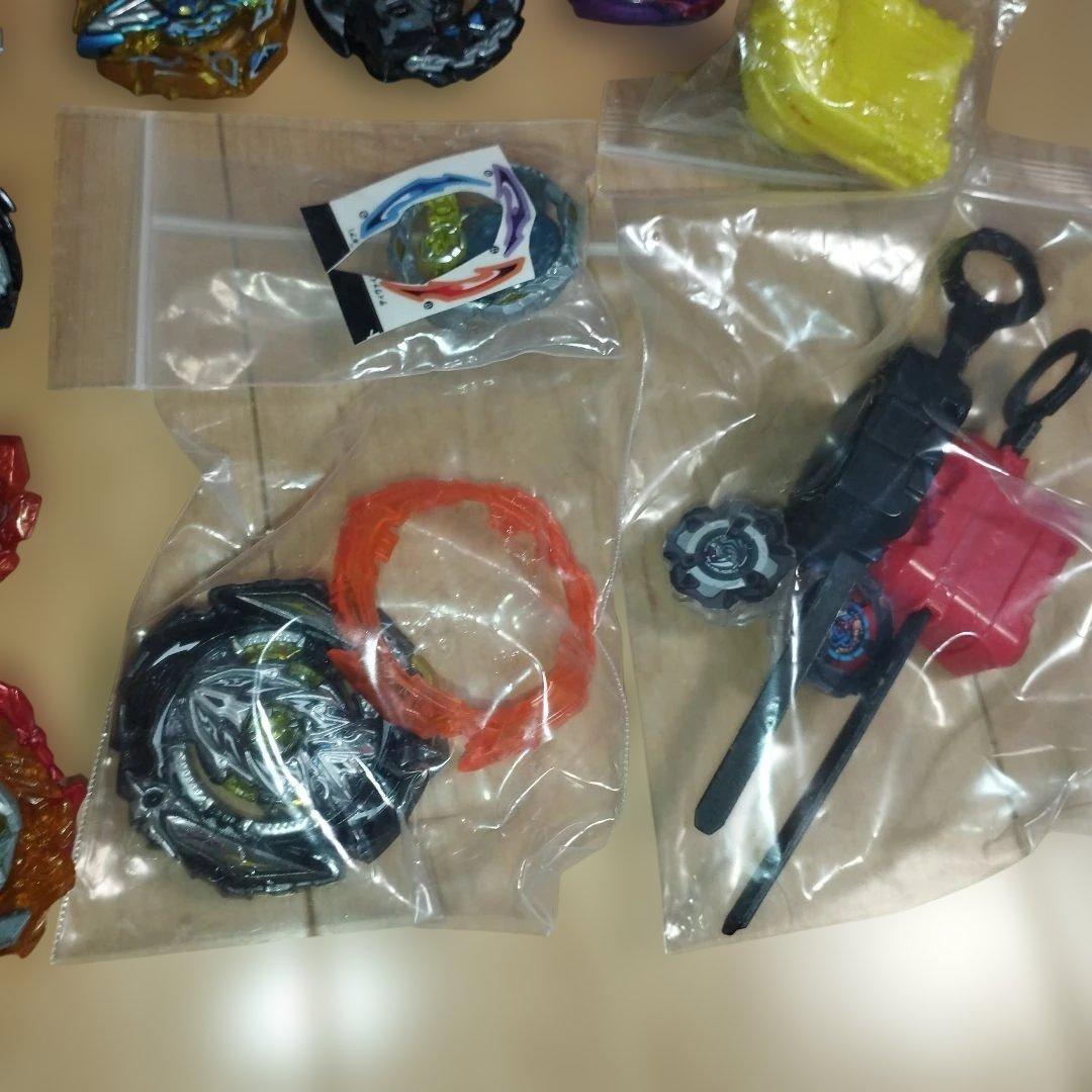 激安　ベイブレードバースト　3.3kg 大量　まとめ売り