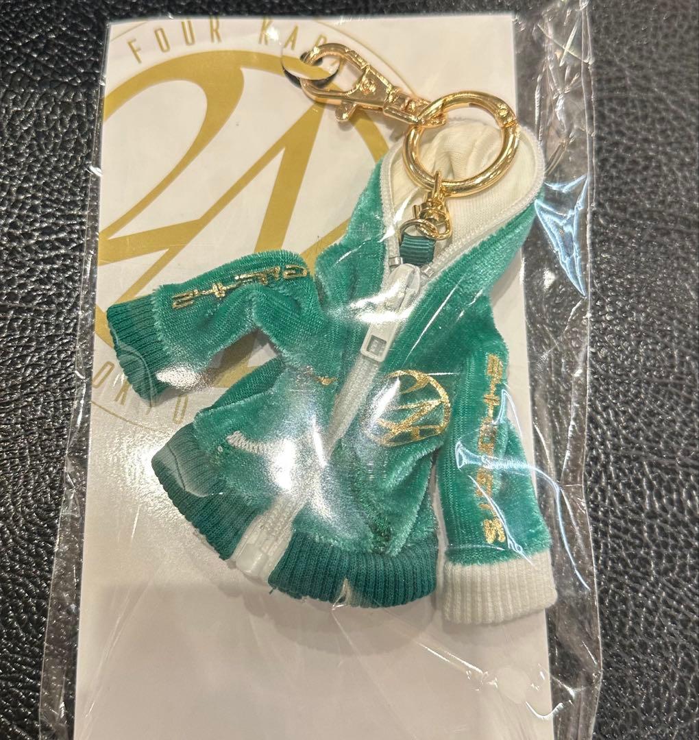 24karats ジャージキーホルダー ベロア EXILE 衣装展 限定 - メルカリ