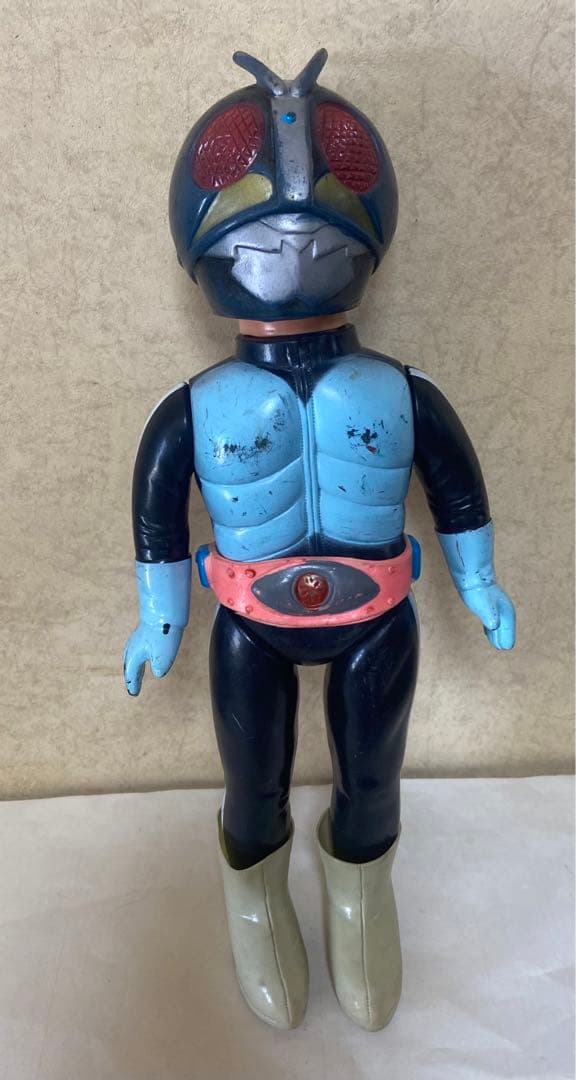 旧バンダイ仮面ライダーソフビ⭐︎希少1本線.青マスク - メルカリ