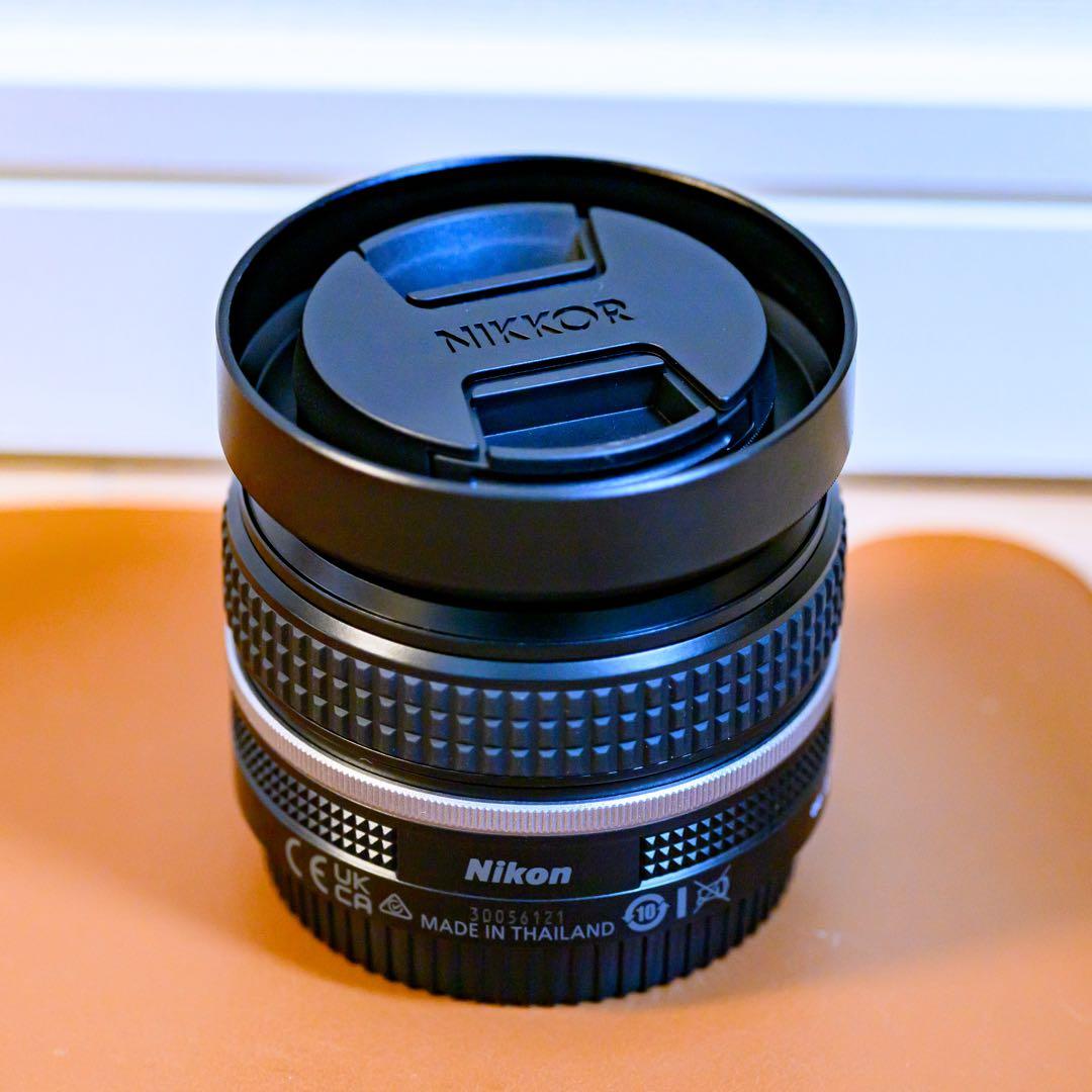 Nikon ニコン NIKKOR Z 40mm f/2 SE レンズ フード付 NIKKOR Z 40mm f/2（SE）」にデザインを合わせた角型フード - デジカメ