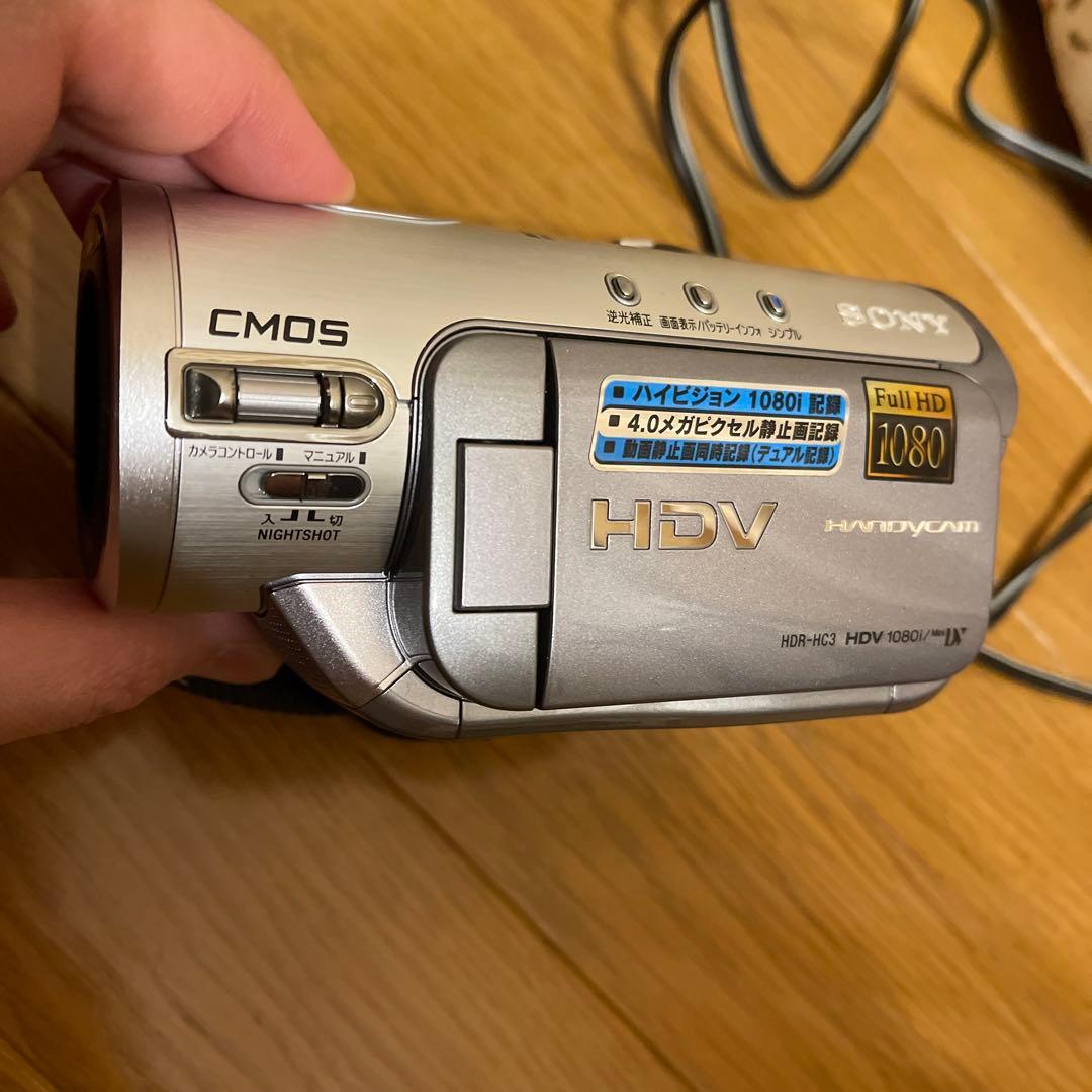 SONY HDR-HC3 ビデオカメラ フルHD 1080p Sony HDR-HC3 High-definition Mini DV digital camcorder at Crutchfield