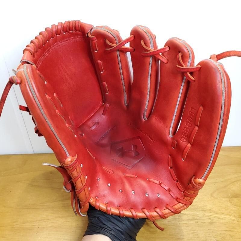 アンダーアーマー 澤村拓一モデル 廃盤品 激レア 良品 投手用 硬式