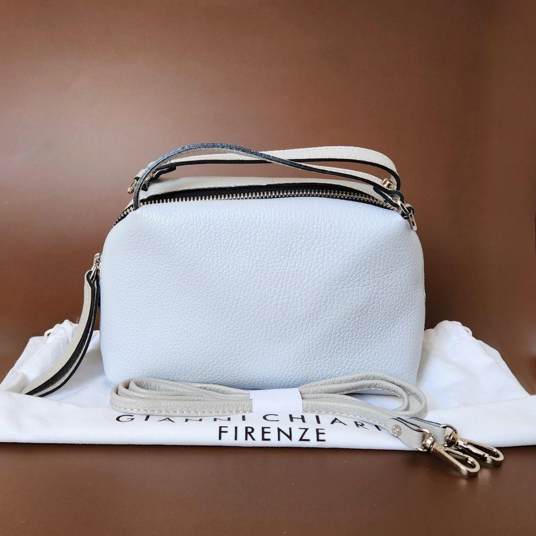 《美品》ジャンニキアリー二 バイカラー ショルダーバッグ アリファS