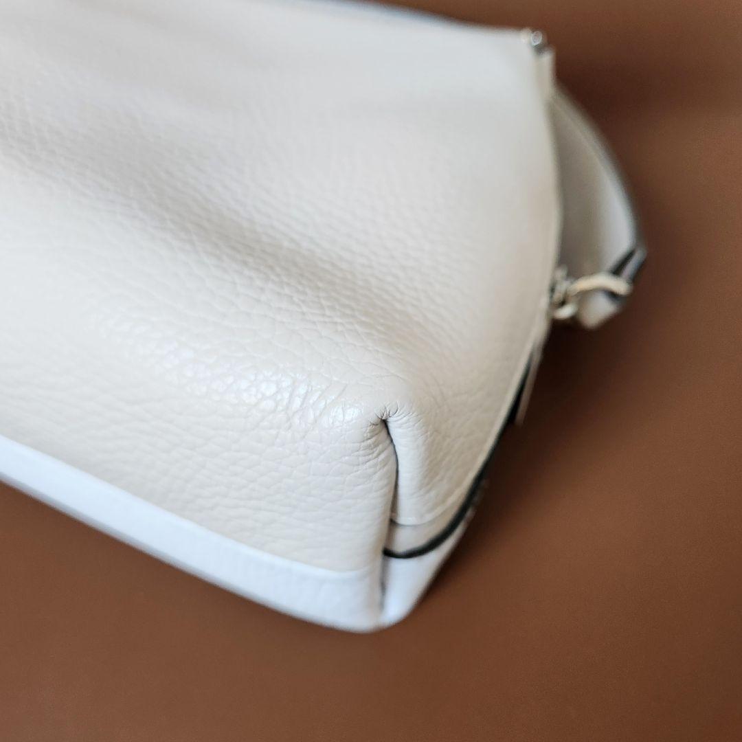 《美品》ジャンニキアリー二 バイカラー ショルダーバッグ アリファS