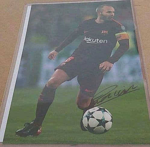 アンドレス・イニエスタ(FCバルセロナ)直筆サイン入りフォト証明書付き