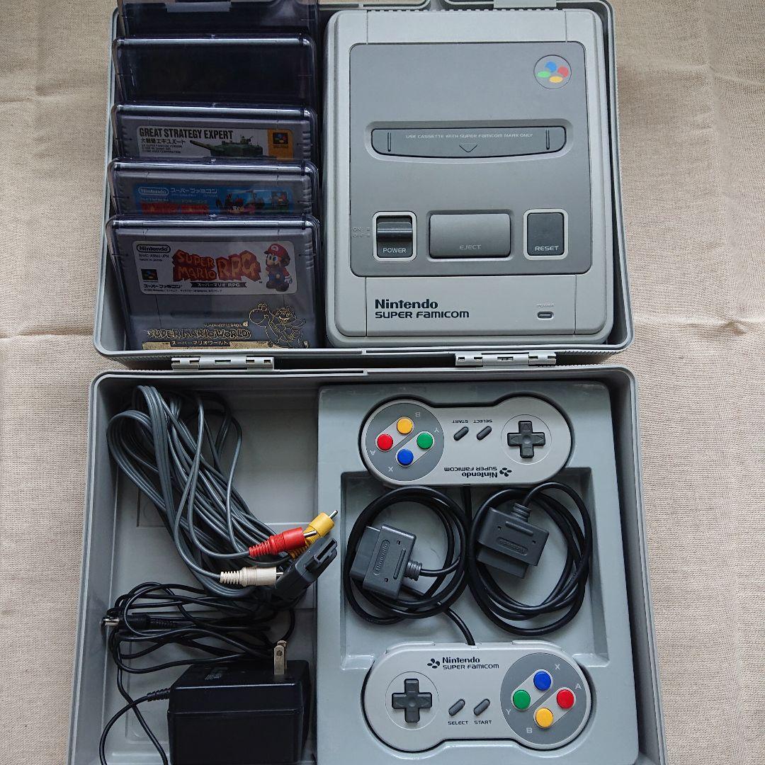 スーパーファミコン 本体・本体ケース・カセット3本・カセットケース5