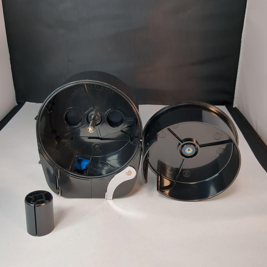 KING 35mmフィルムローダーと練習用パトローネ8個、保管カメラ缶