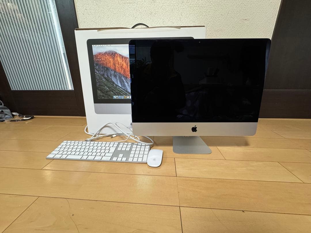 iMac 21.5-inch, 2015マジックマウス、キーボード付属 Appleの新型キーボード「Apple Magic Keyboard (2015)」をチェック