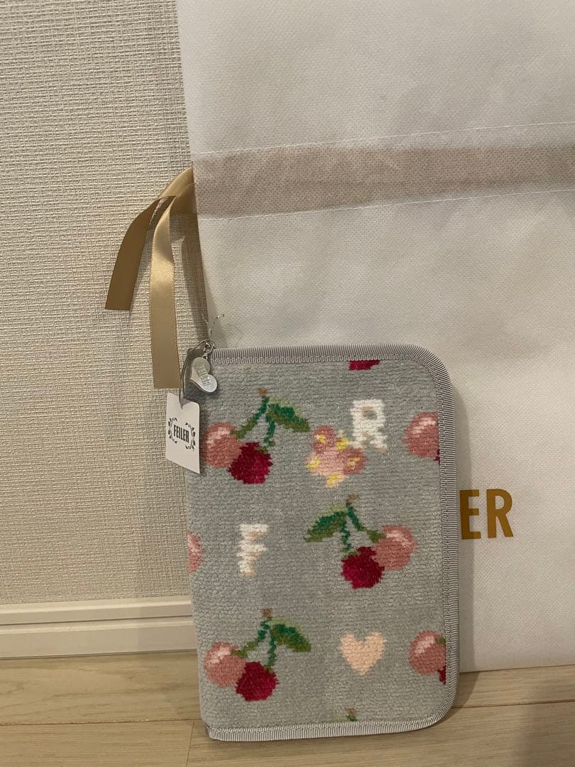 FEILER フェイラー 母子手帳ケース チェリー 新品未使用】FEILER フェイラー 母子手帳ケース チェリー - メルカリ