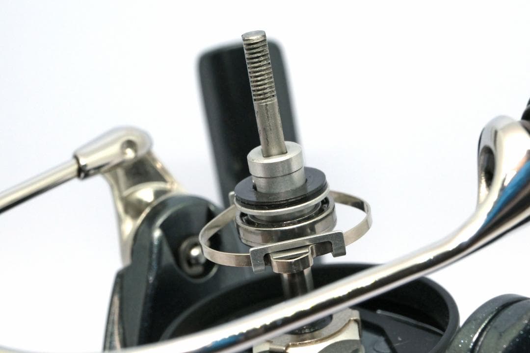 u*7様 ルビアス ST SF 2000SS-H LUVIAS ダイワ純正ベアリ - メルカリ