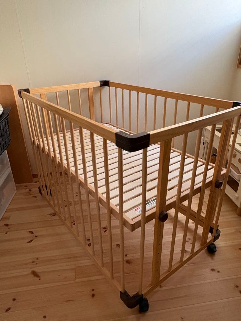 farska　ファルスカ　ベッドサイドベッド03　安全ベルト付き　2023購入 楽天市場】||公式販売店||ファルスカ ベッドサイドベッド 03 ベビー