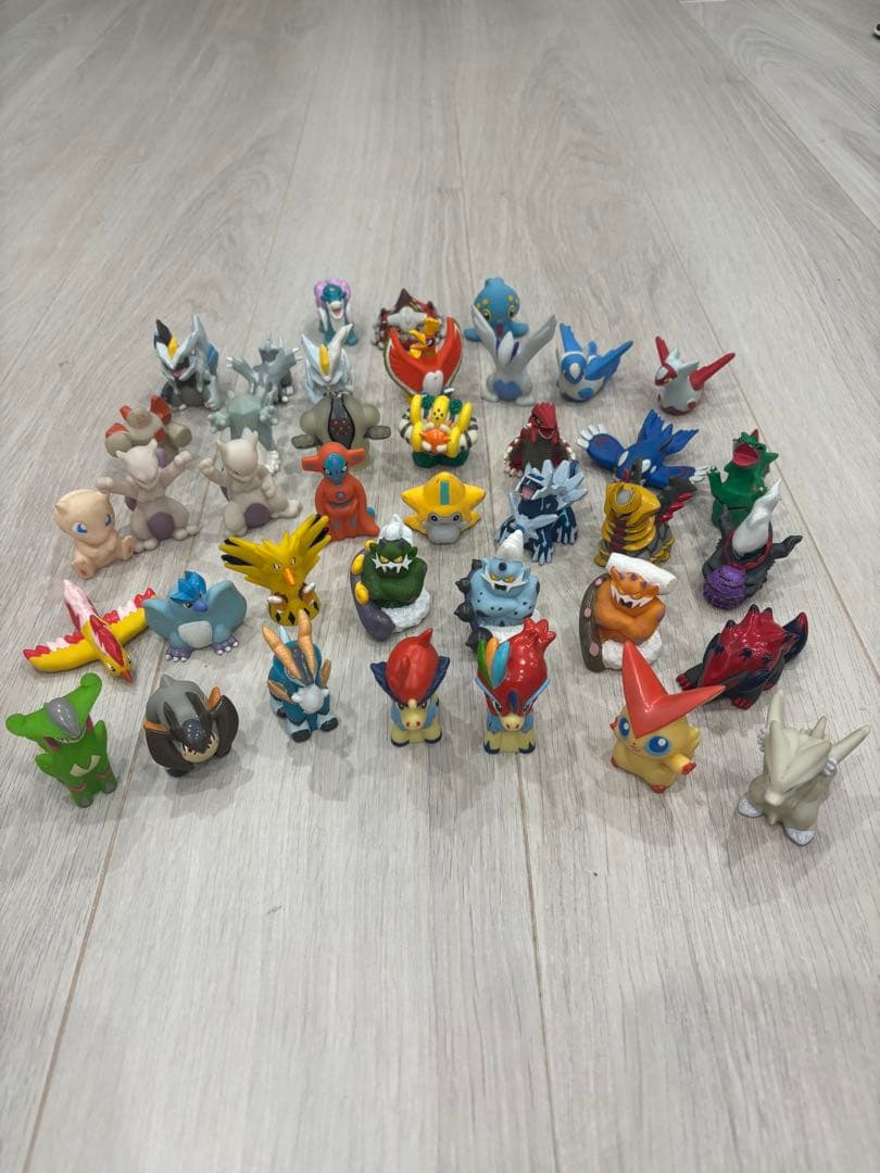まとめ売り クリアポケモン等 ポケモンキッズ 指人形 ソフビ 約200体