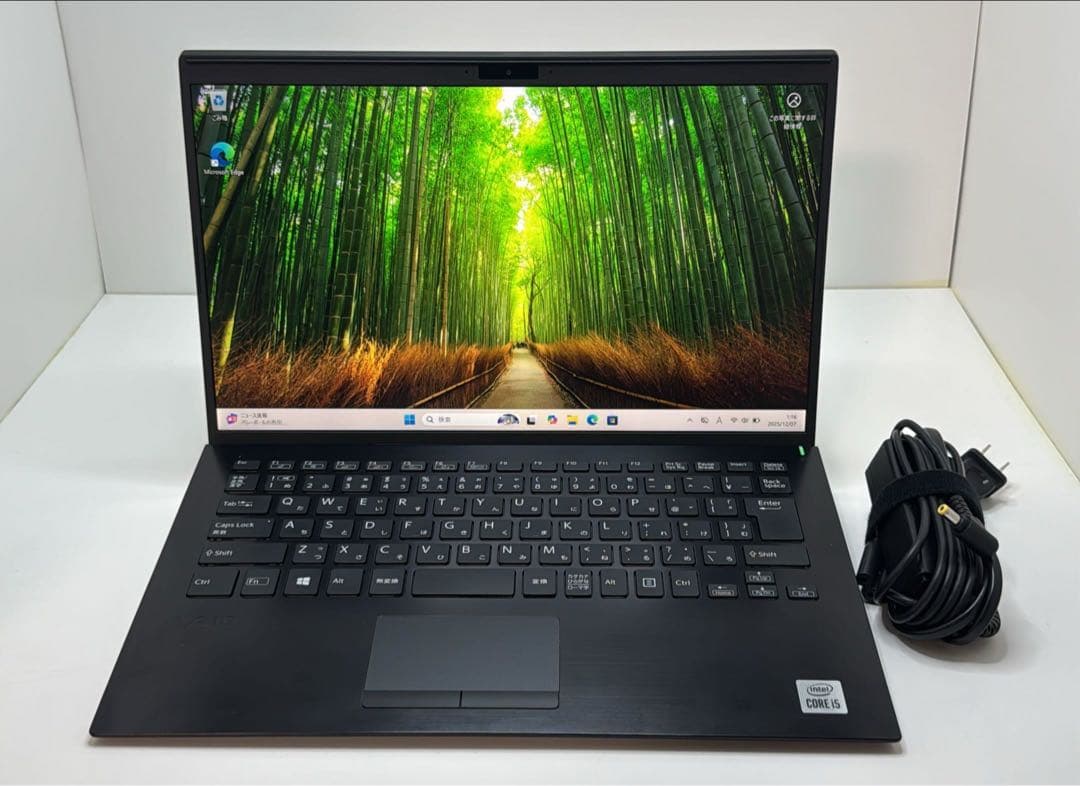 バッテリー◎ 15 富士通 i5-4 16GB SSD480GB オフィス