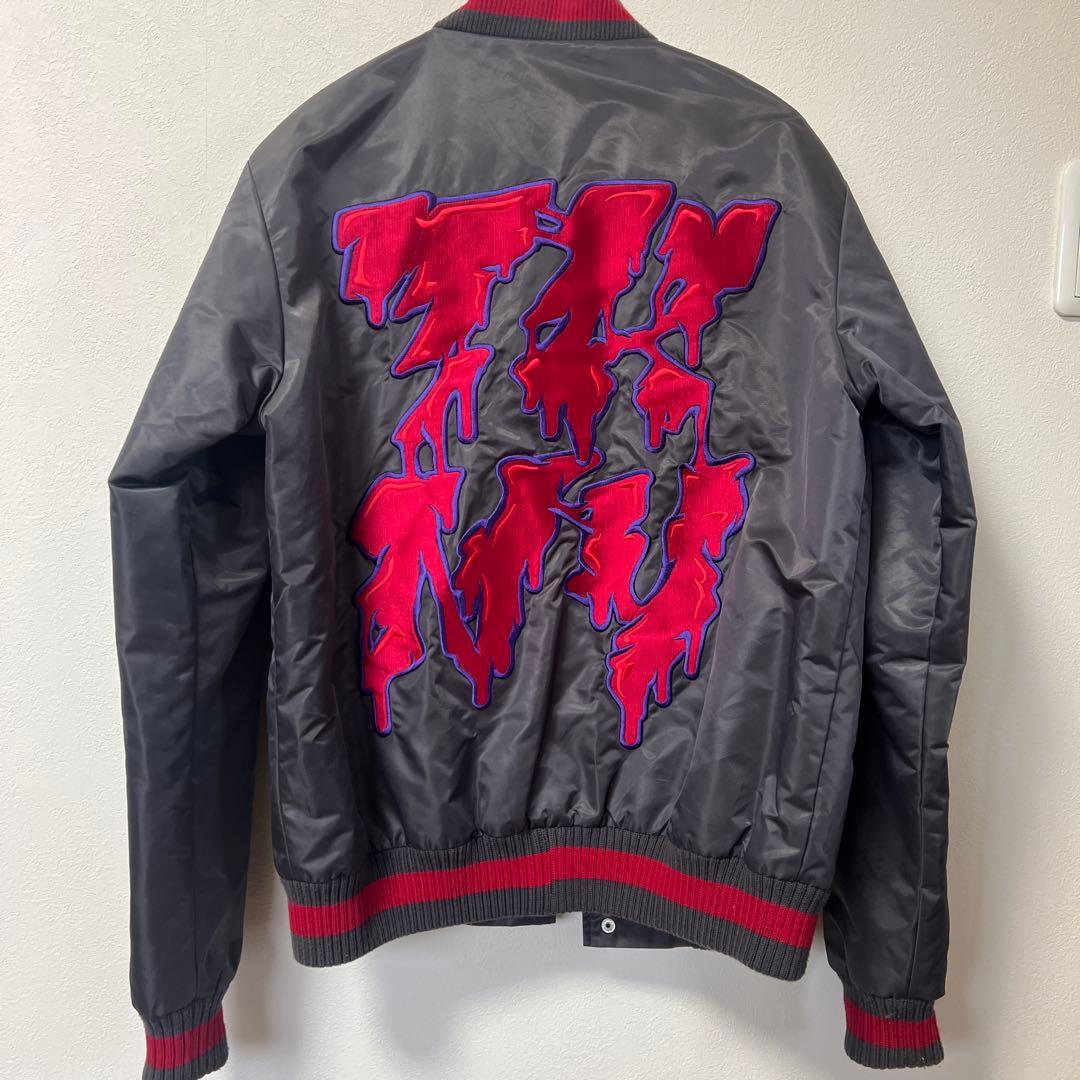 swagger Lサイズ スタジャン 刺繍ロゴ TKNY - メルカリ