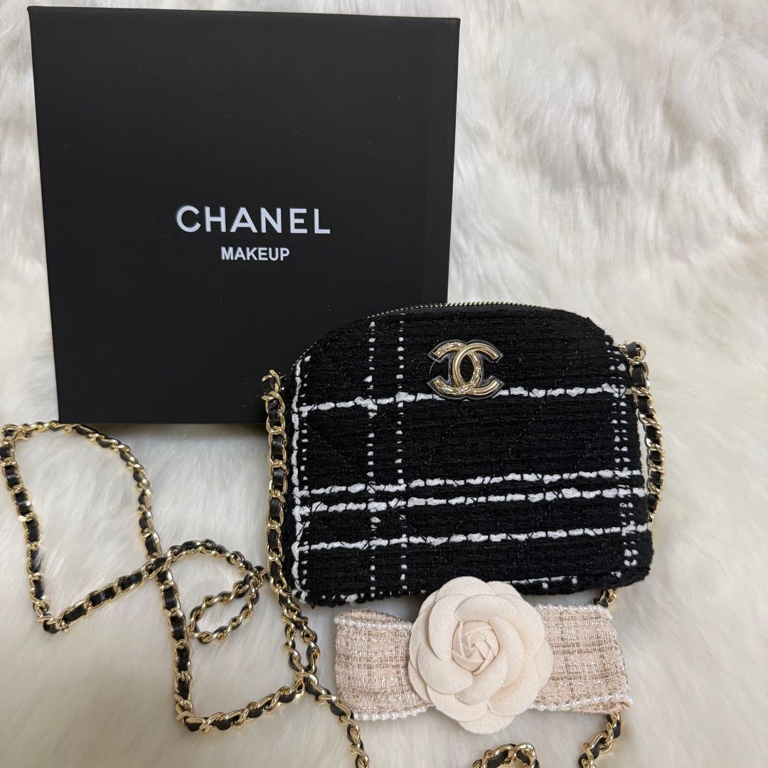 CHANEL ツイードショルダーバッグ ブラック/ホワイトノベルティ CHANEL（シャネル） ボーイシャネル25 斜め掛け チェーン ショルダー