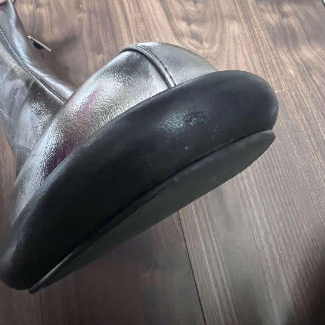 UN3D. ラウンドロウヒールブーツ シルバー38サイズ - メルカリ