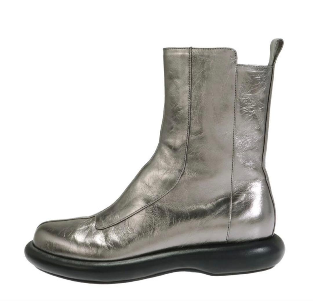 UN3D. ラウンドロウヒールブーツ シルバー38サイズ - メルカリ
