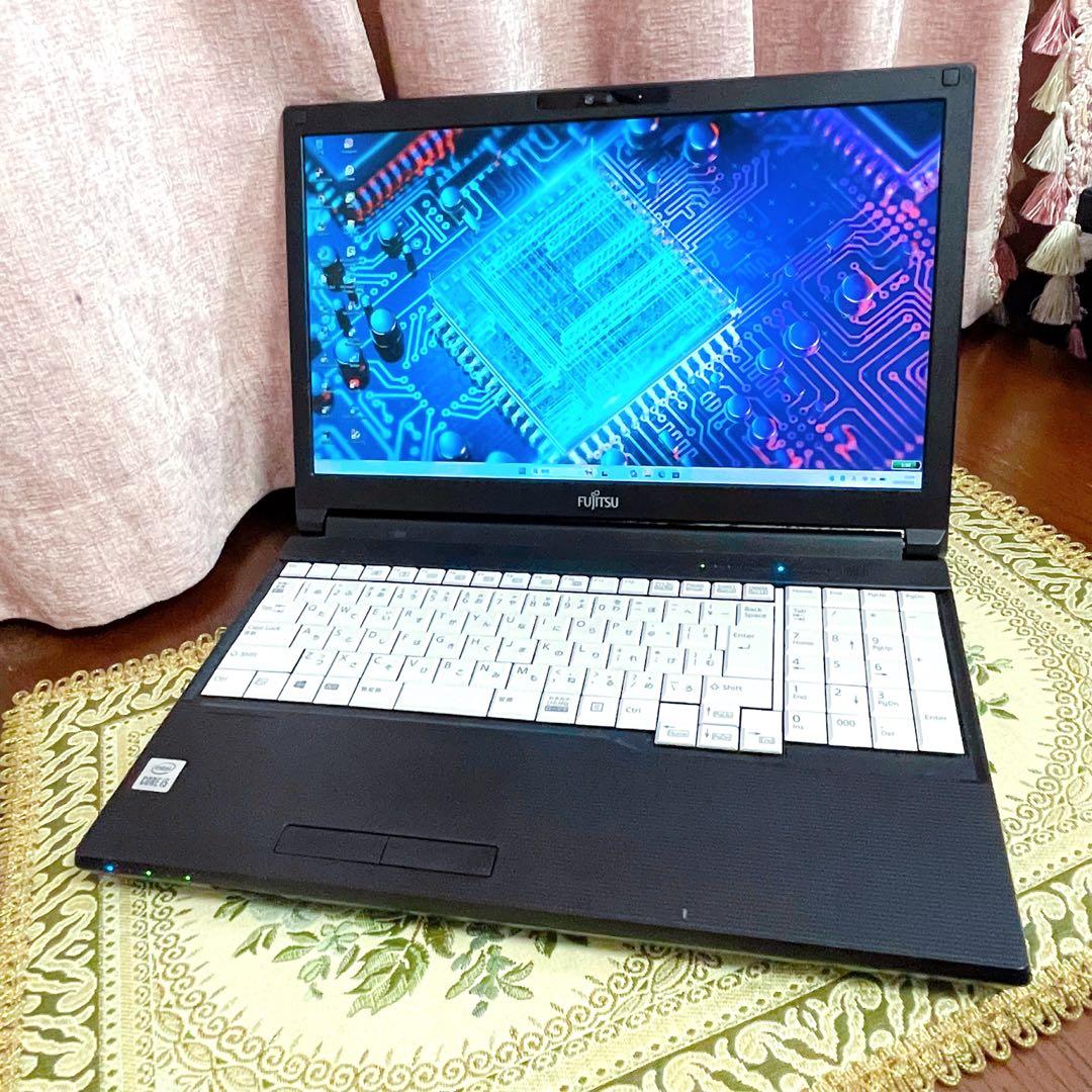 極美品⭐︎フルHD⭐︎第10世代Corei5⭐︎SSD⭐︎ノートパソコン