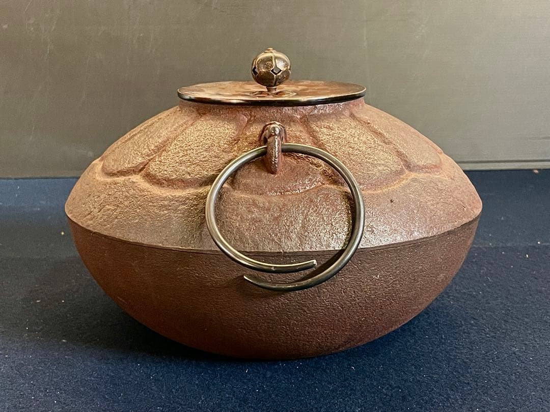 割引‼️「祖」 菊割釜 釜師 敬典 炉釜 共箱 茶道具 （1029B1） - メルカリ