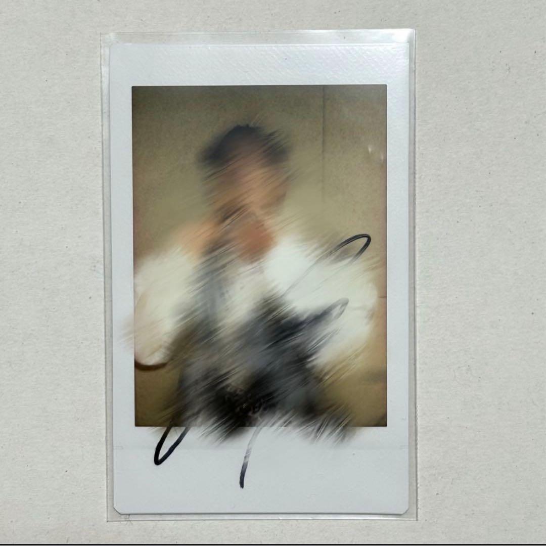 ONEPACT ジョンウ ポラ サインポラ チェキ moment - メルカリ