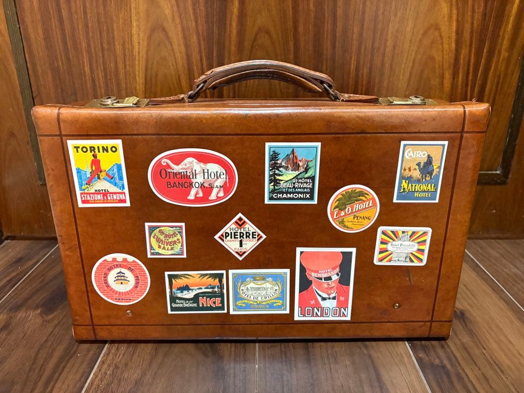 ヴィンテージ　トランク　ルイ・ヴィトン旅行ステッカー 1940〜1950's ハンドペイントモノグラム ルイ・ヴィトン（LOUIS