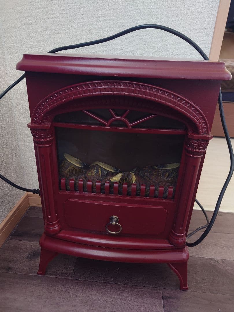 NITORI 暖炉型ファンヒーター レッド - メルカリ