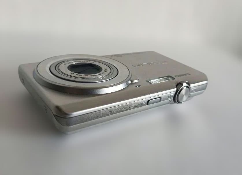 【RAKUDO様向】CASIO EXILIM 14.1MP EX-ZS10