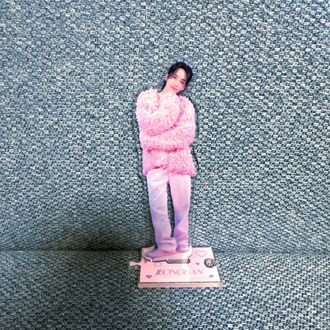 SEVENTEEN JEONGHAN ジョンハン アクスタ - メルカリ