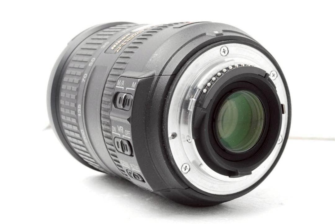 Nikon AF-S 18-200mm F3.5-5.6 G ED VR✨ニコン
