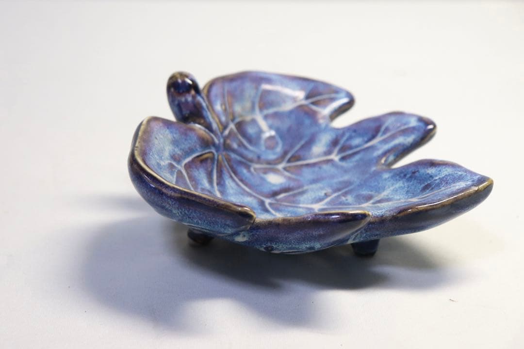 1023 鈞釉葉型皿 木箱入 送料込み1023