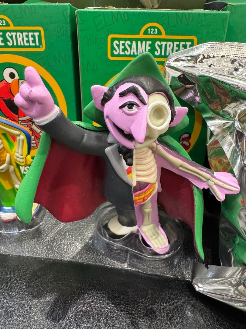 Mighty Jaxx Xxray セサミストリート 4体セット - メルカリ