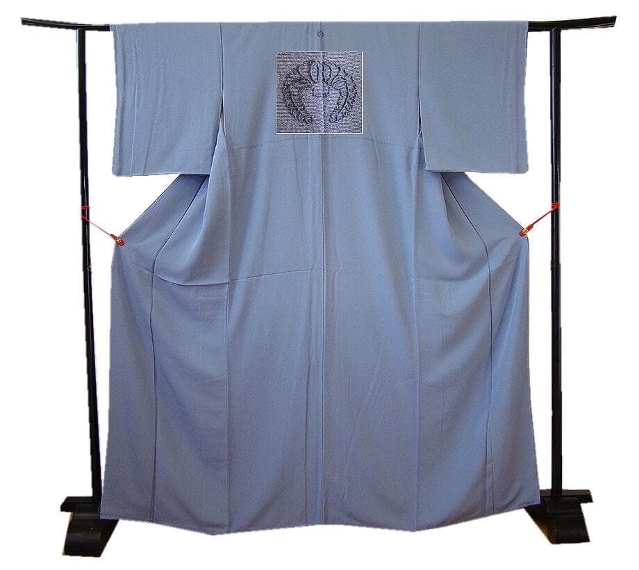 値下げ交渉OK！ちりめん地 フレンチグレイ色 色無地 正絹 Z873