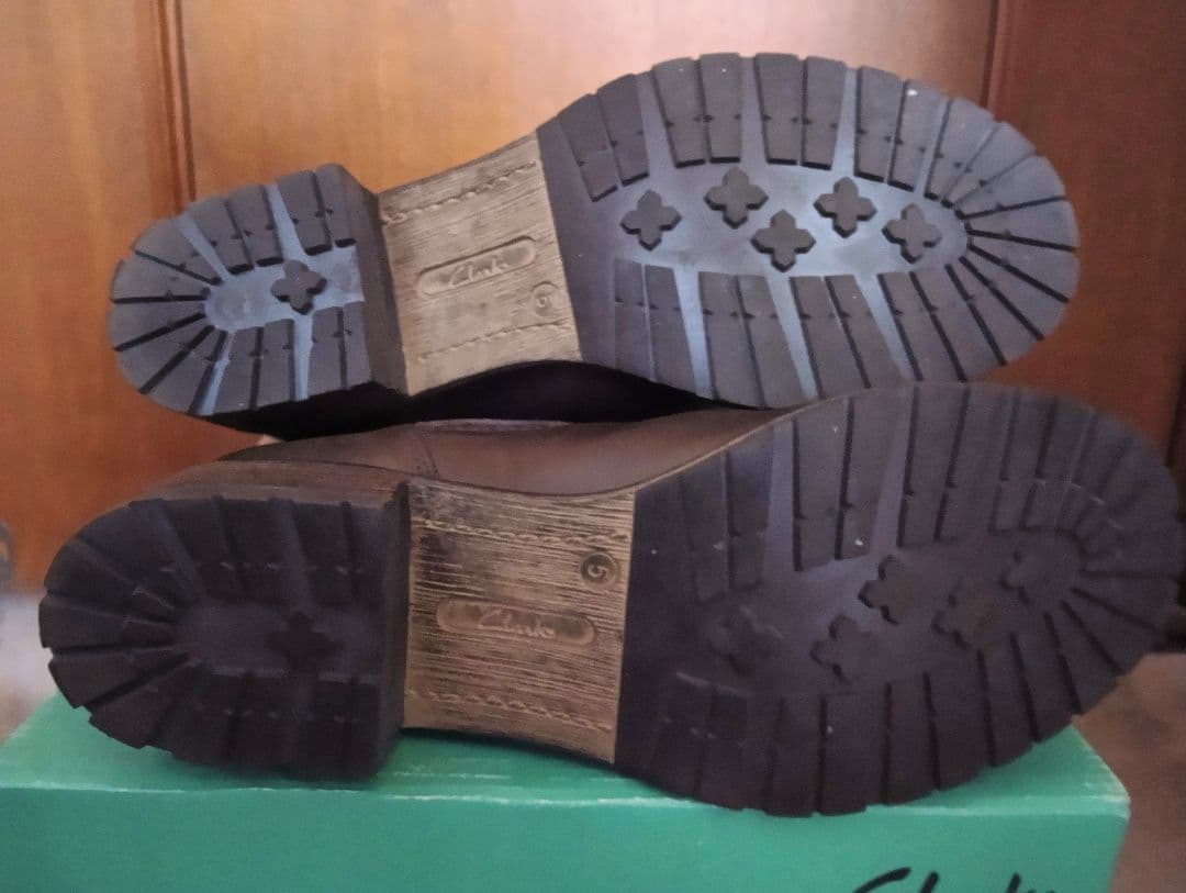 Clarks エンジニアブーツ ブラウン - メルカリ