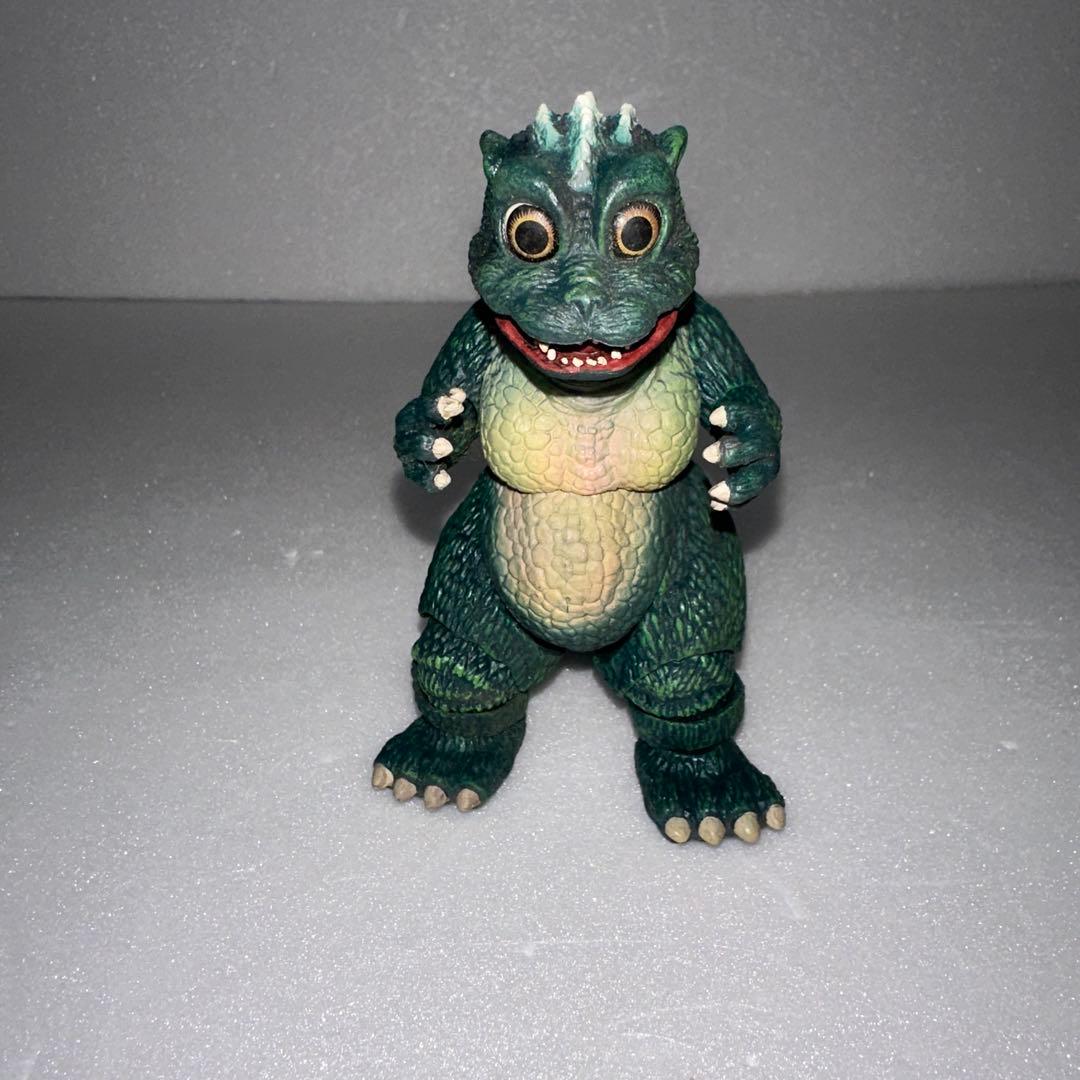 S.H.MonsterArts リトルゴジラ フィギュア
