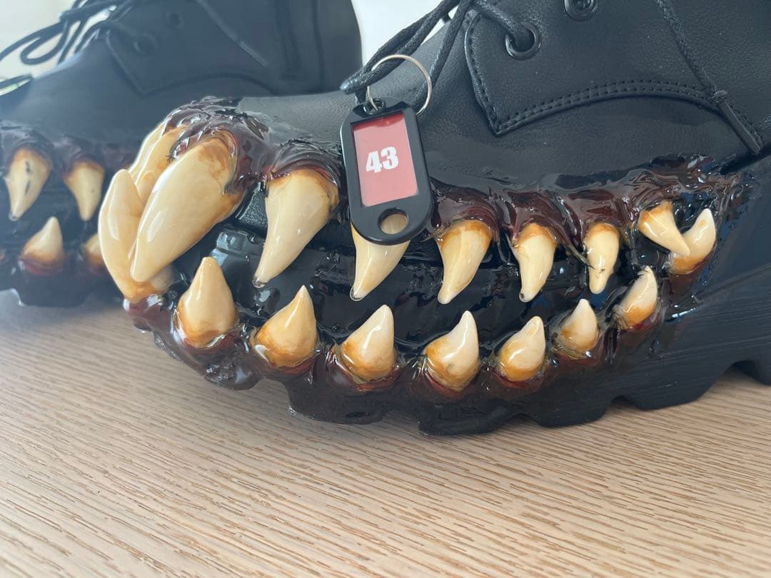 venom boots size43 - メルカリ