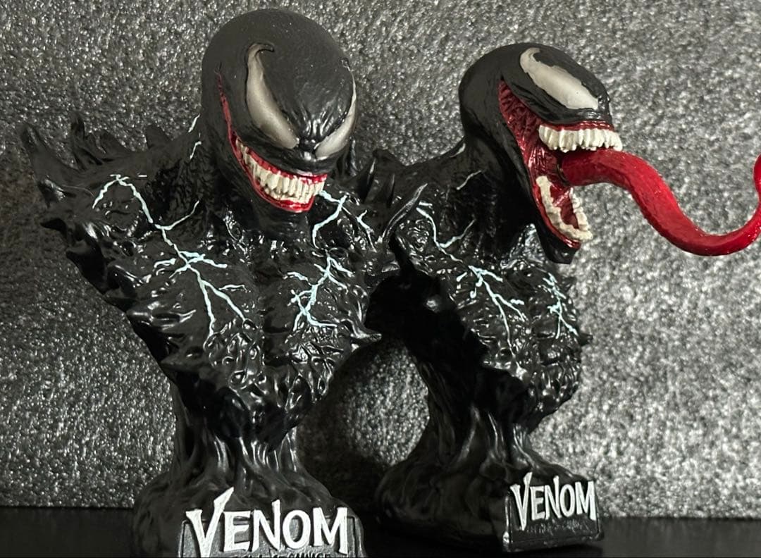 最終値下げ ヴェノム フィギュア スタチュー 2つセット。 - メルカリ