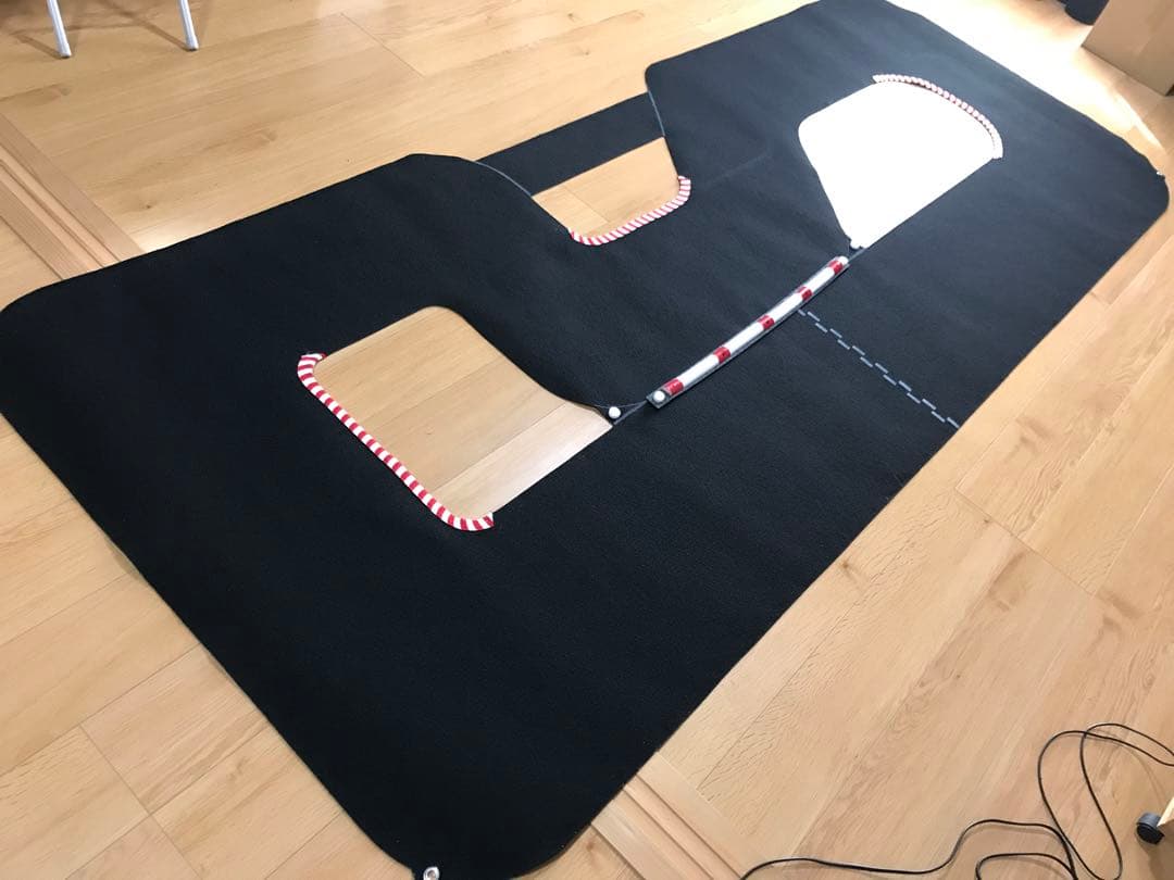 室内ラジコンカー用サーキットコース(ミニッツなどに、、、) Amazon | FRT・室内用超小型サイズのラジコンカー用コース【テーブル
