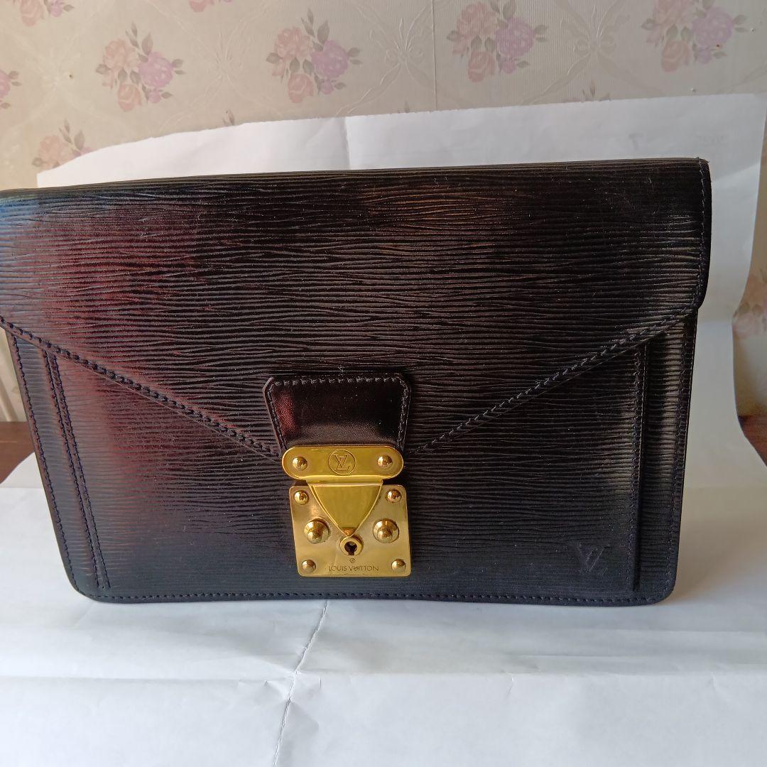 Louis Vuitton エピレザー ビジネスバック(大幅値引きしました） 楽天市場】ルイヴィトン LOUIS VUITTON エピ ダンディ ブルーフケース