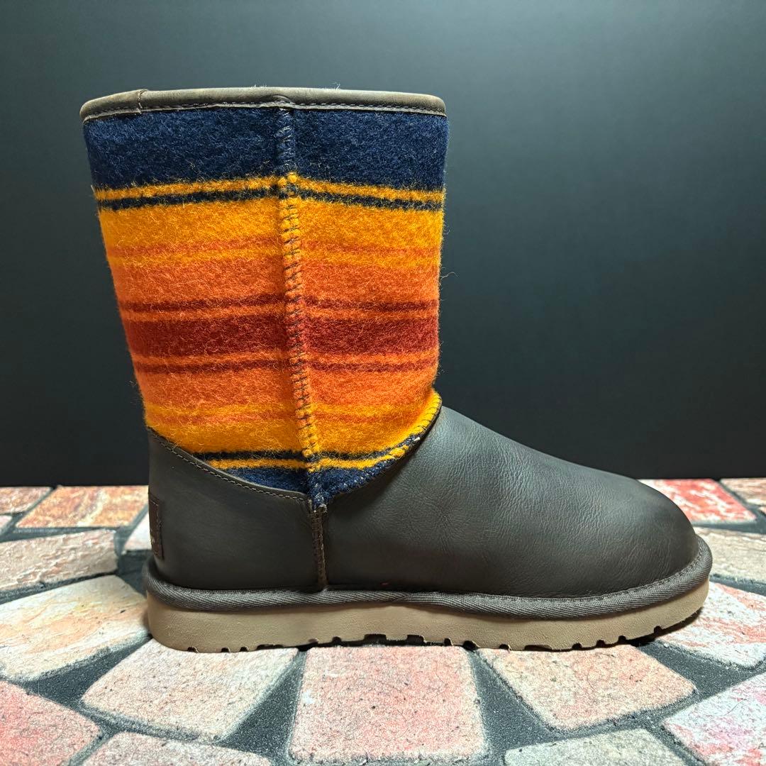 【試着のみ】アグ　× ペンドルトン　コラボ 本革　ウール　ワッペン　24.0cm