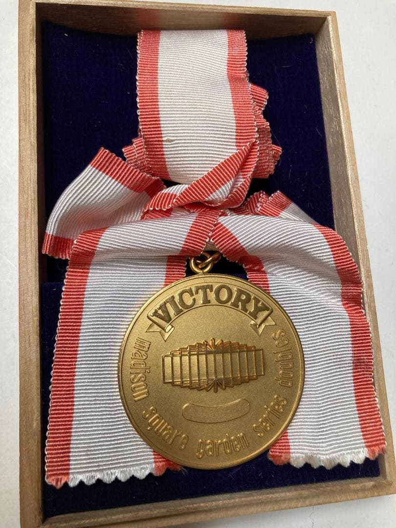 第1回MSGタッグリーグ戦優勝者メダル 2本セット - メルカリ