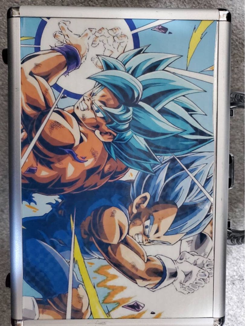 ドラゴンボール アタッシュケース① ヒーローズ　スーパーダイバーズ 新デジタルカードゲーム「ドラゴンボールスーパーダイバーズ」の新情報