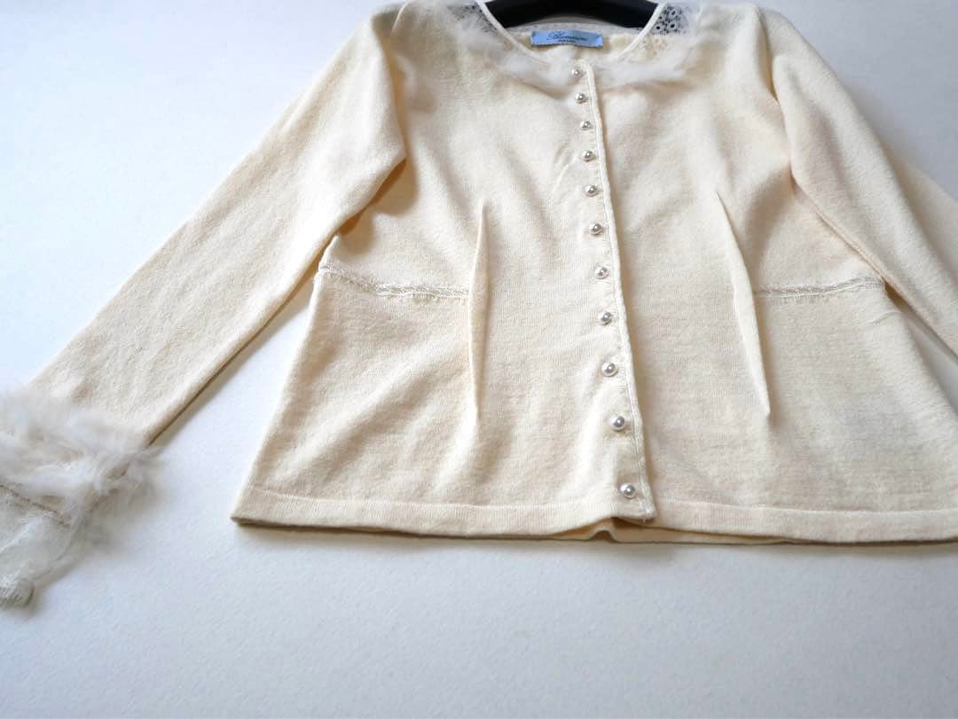 Blumarine レース×ファー パールボタン カーディガン ホワイト - メルカリ