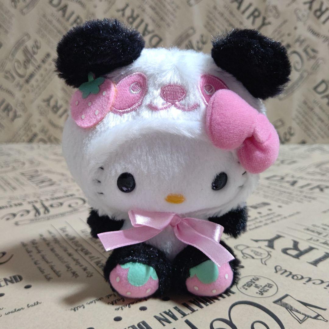 ハローキティ ぬいぐるみ パンダ いちご - メルカリ