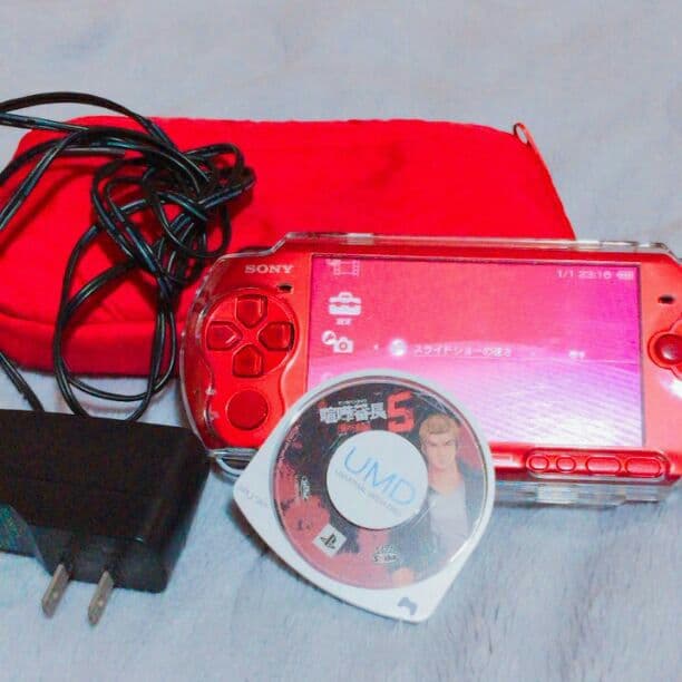 PSP 充電器＋喧嘩番長＋ケース付き Amazon.co.jp: 周辺機器・アクセサリ - PlayStationシステム: ゲーム