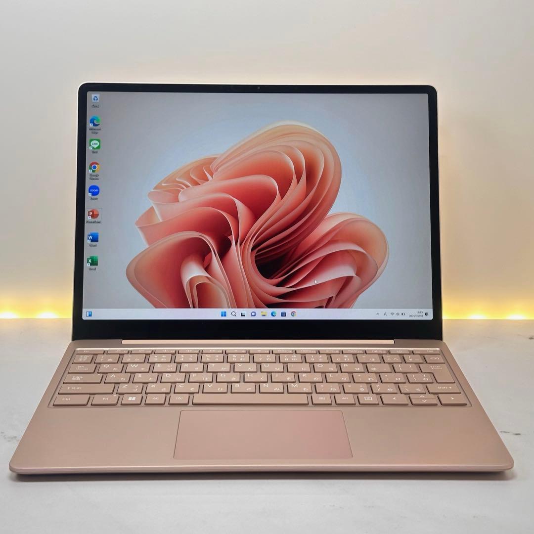 準新品　Surface Laptop Go2 i5/8/256 Office