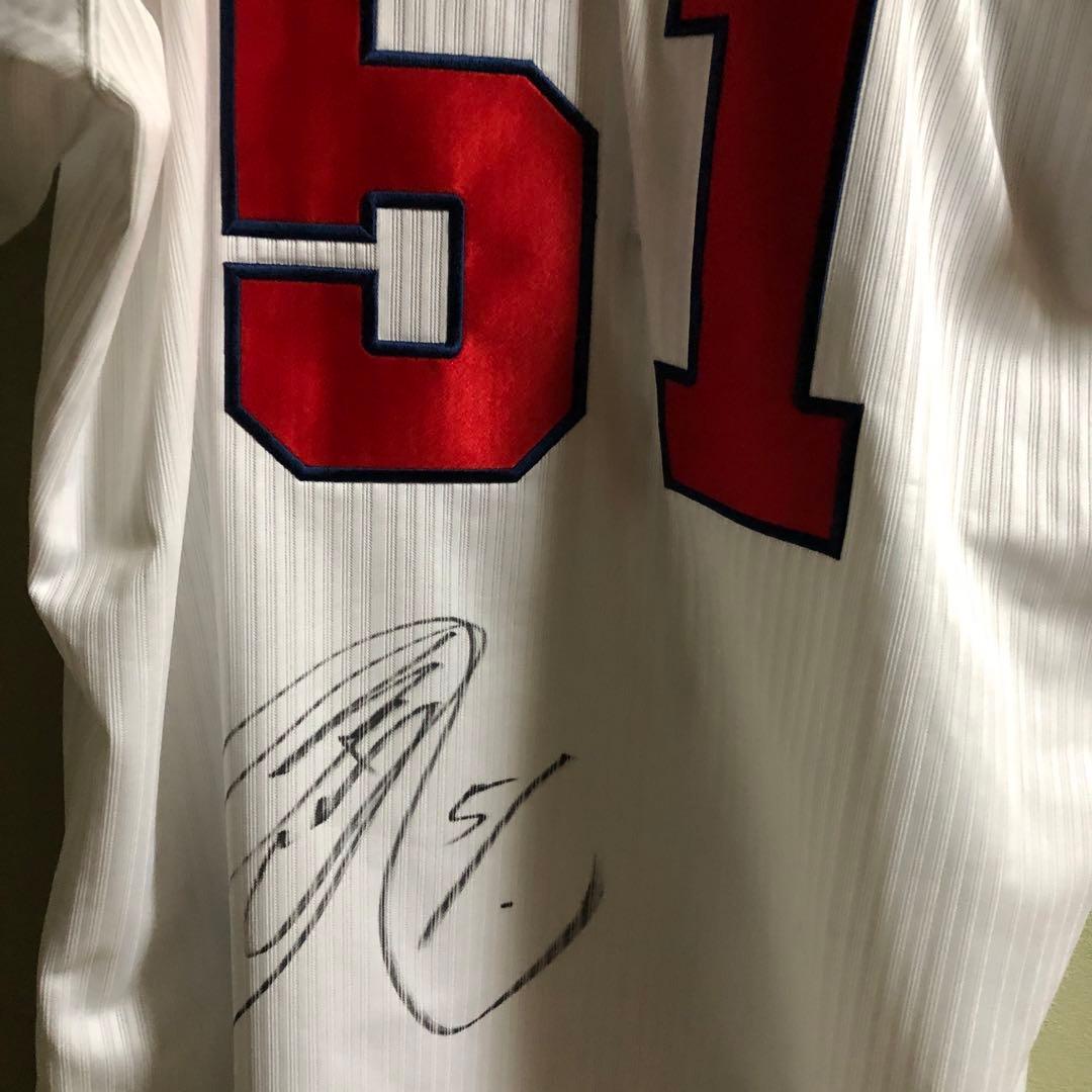 鈴木誠也直筆サインユニフォーム - メルカリ