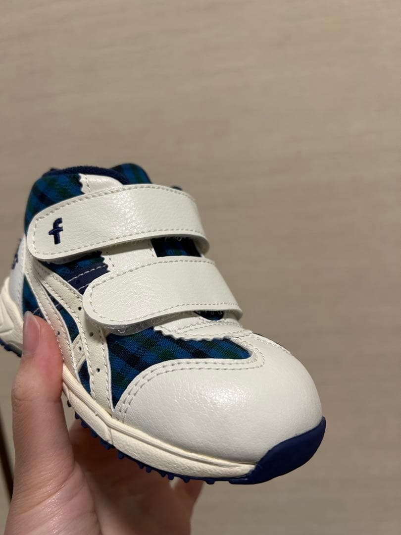 【9月限定値下】asics×Familiar チェック柄スニーカー　14.5cm