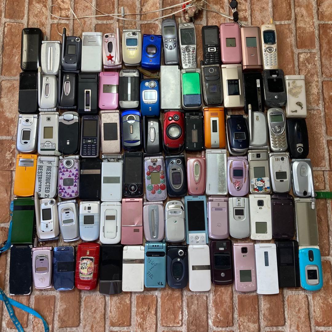 ガラケー 携帯電話 83台 まとめ ジャンク 動作未確認品 ガラケー 携帯電話 おまとめ 27台 動作未確認 ジャンク
