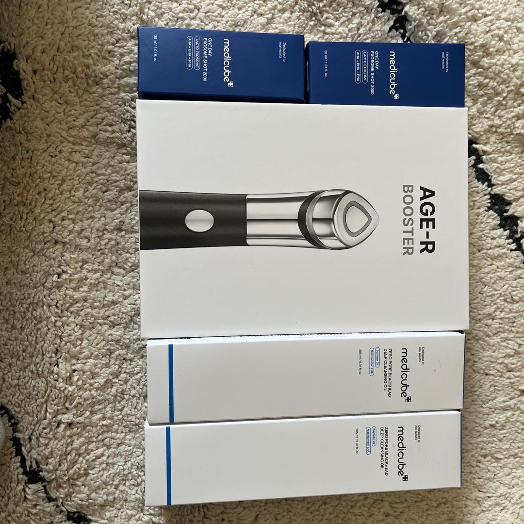 メディキューブ AGE-R BOOSTER-H 美顔器＋スキンケア4点新品 Amazon.co.jp: メディキューブ AGE-Rスキンブースターショット 【1日5