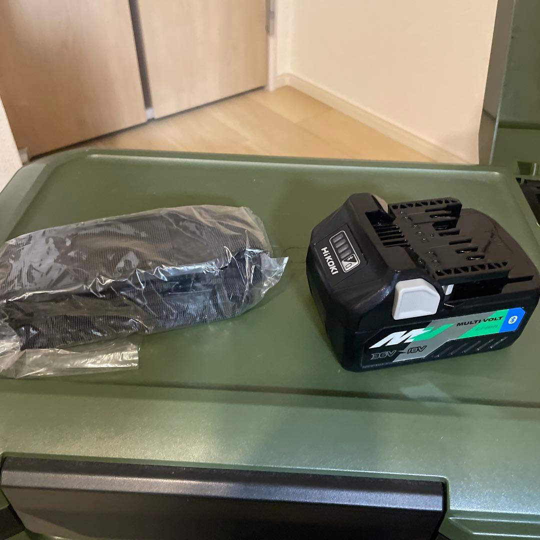 【松尾智】 ハイコーキ コードレス冷凍・冷蔵庫　UL18DB（カーキ）